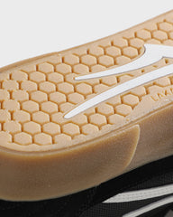 CAMBRIDGE BLACK/GUM SUEDE