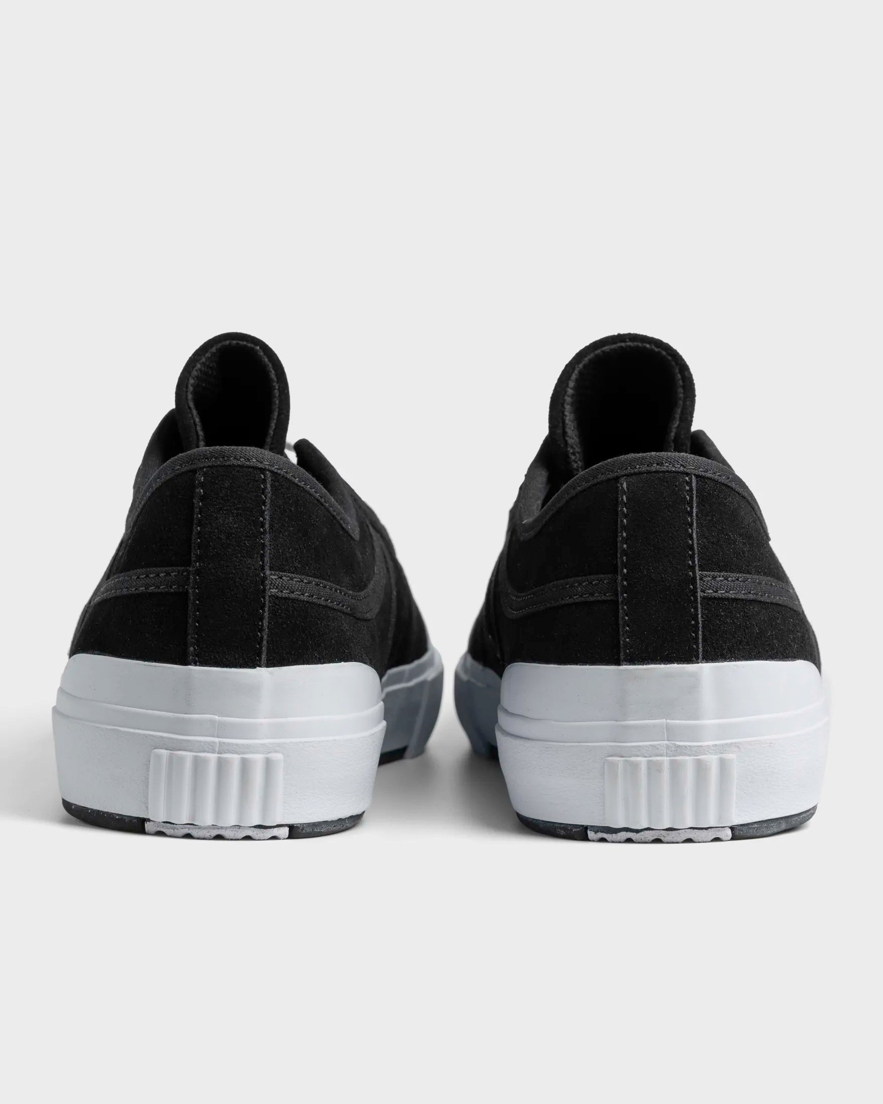 CONRAD ELITE - BLACK WHITE SUEDE