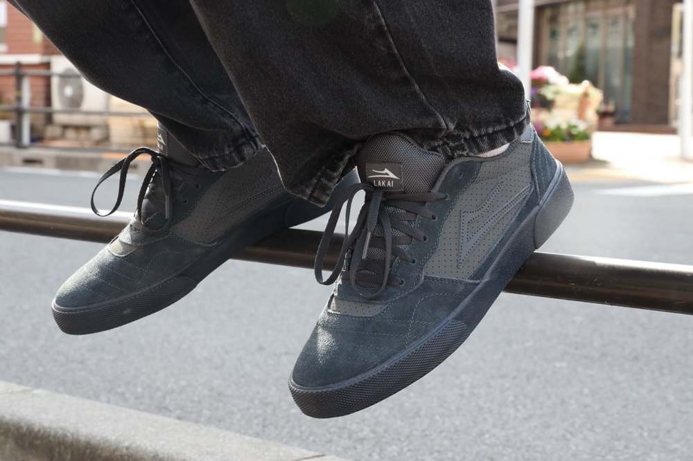 CAMBRIDGE CHARCOAL SUEDE