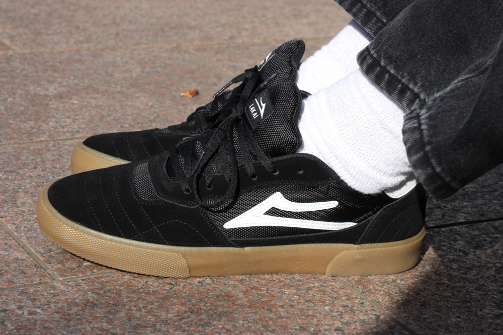 CAMBRIDGE  BLACK/GUM SUEDE