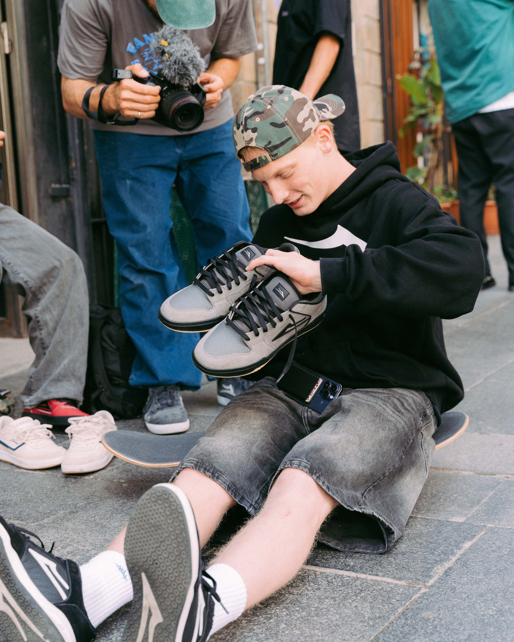 TELFORD LOW - ROMAN HAGAR