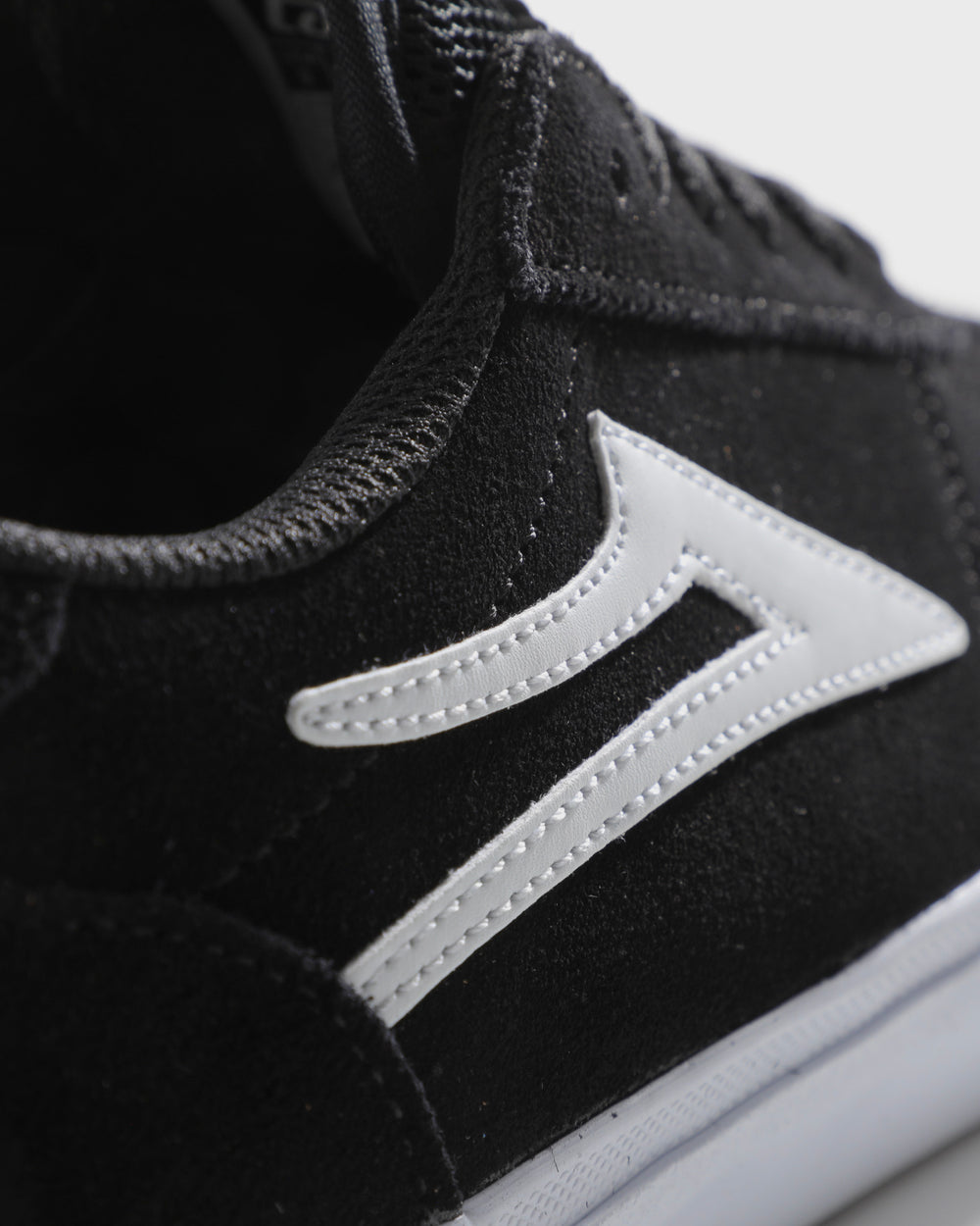 MANCHESTER  BLACK SUEDE/WHITE SOLE