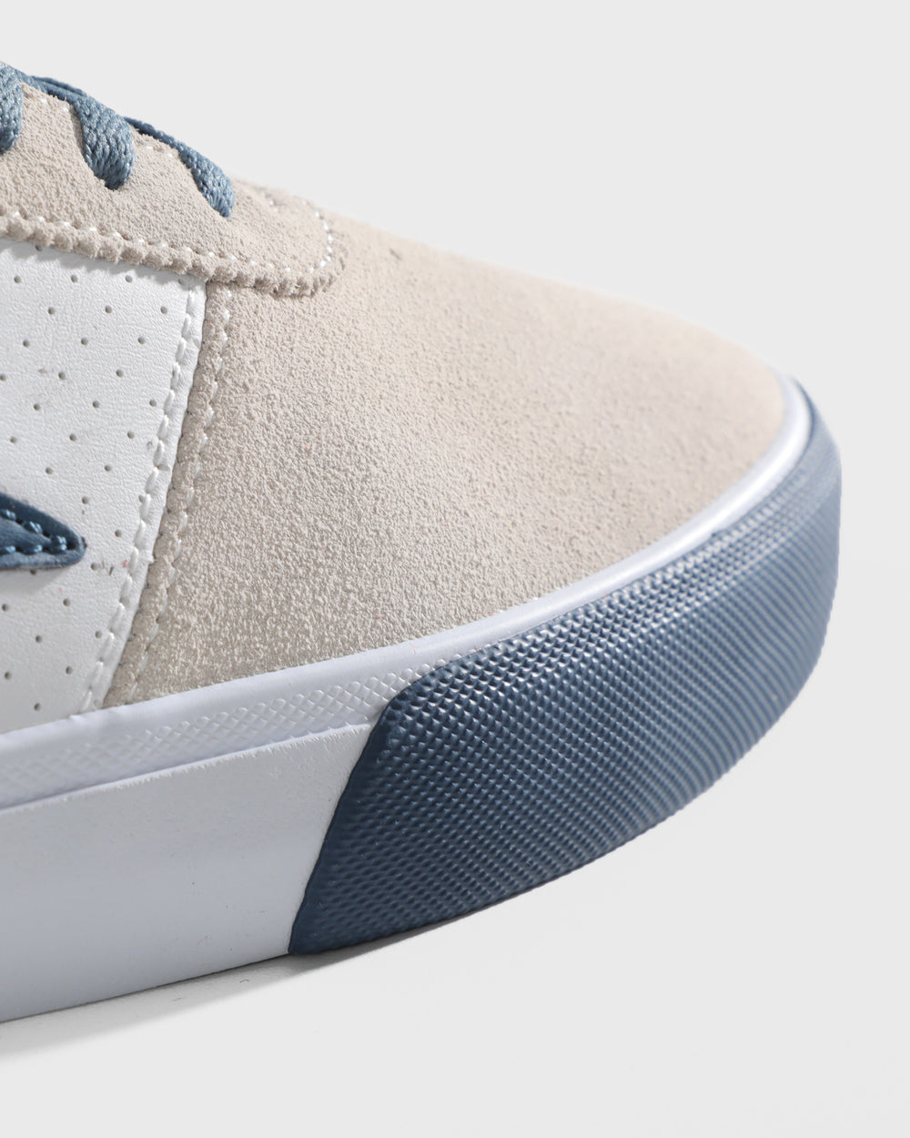 MANCHESTER  WHITE SUEDE NAVY PERF