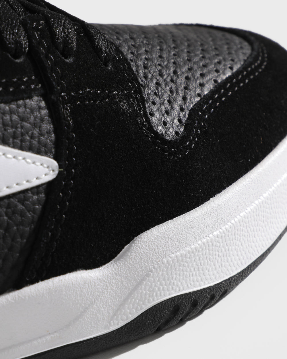 TELFORD LOW BLACK SUEDE