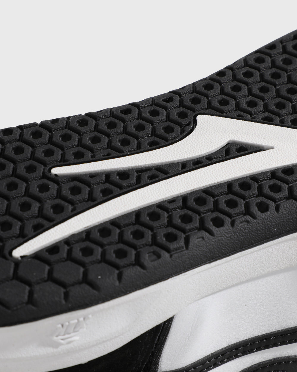 TELFORD LOW BLACK/WHITE